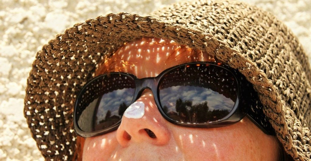 Most Americans Don’t Use Sunscreen Daily, Report Says